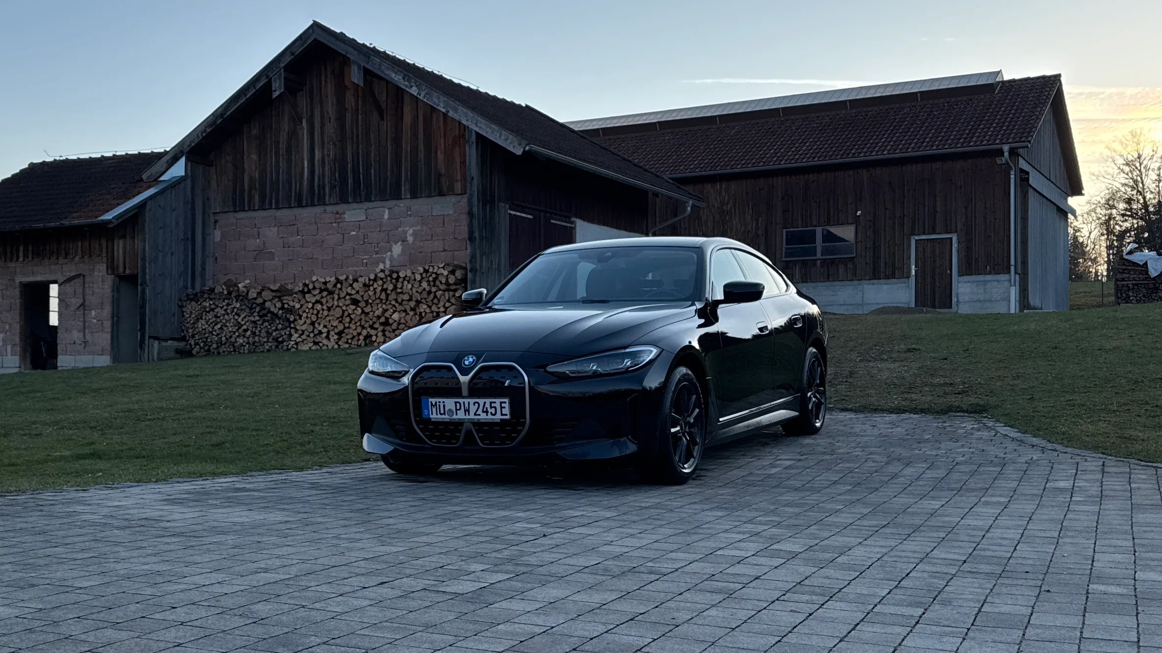 BMW i4 eDrive35